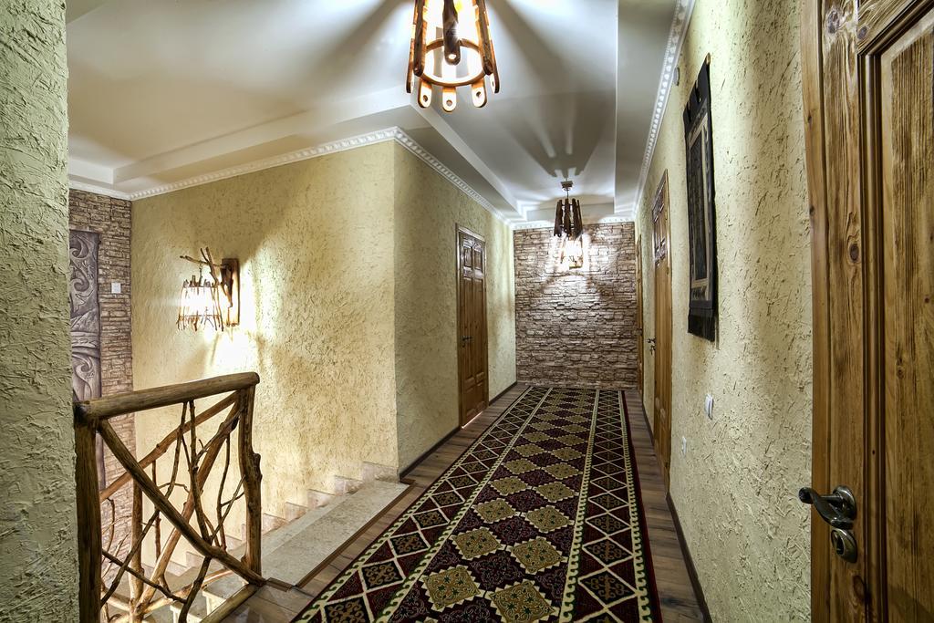 Ethno Boutique Hotel 奥什 外观 照片