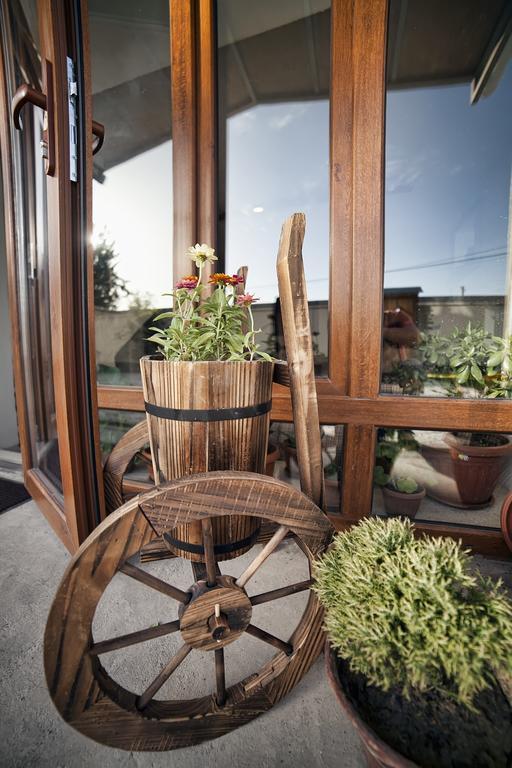 Ethno Boutique Hotel 奥什 外观 照片