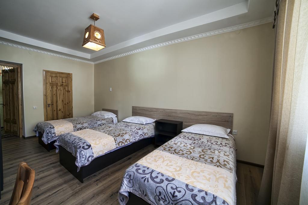 Ethno Boutique Hotel 奥什 客房 照片