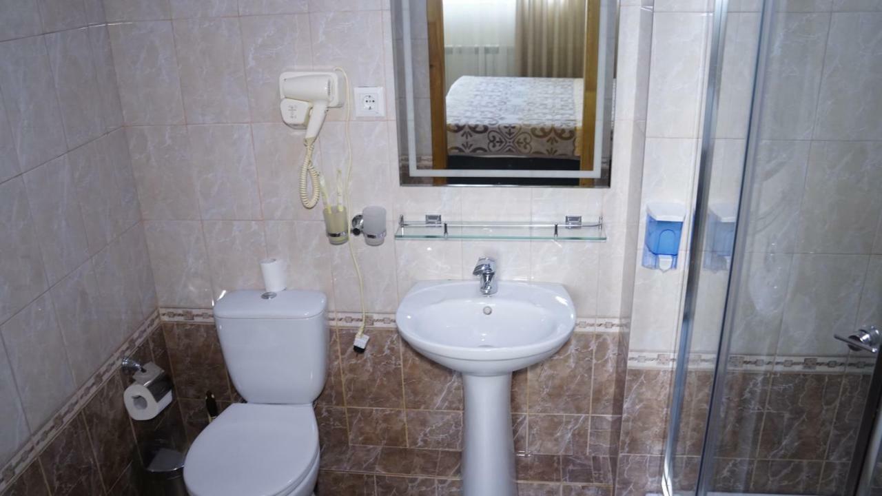 Ethno Boutique Hotel 奥什 外观 照片
